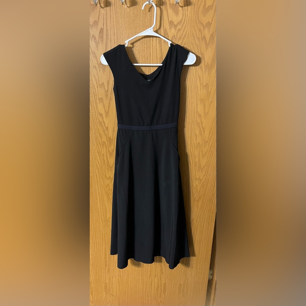 Athleta Black Sleeveless Midi Dress with Elastic Waistband